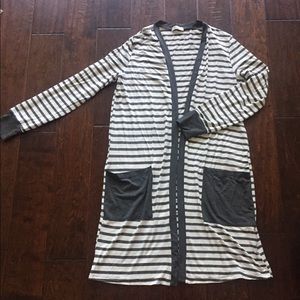 Medium gray & white stripe tunic cardigan
